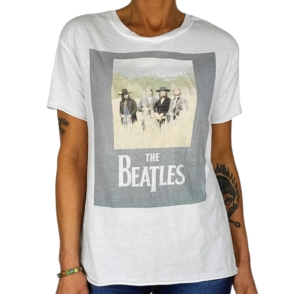 The Beatles Tops - The Beatles Band Shirt Size Small White Short Slee